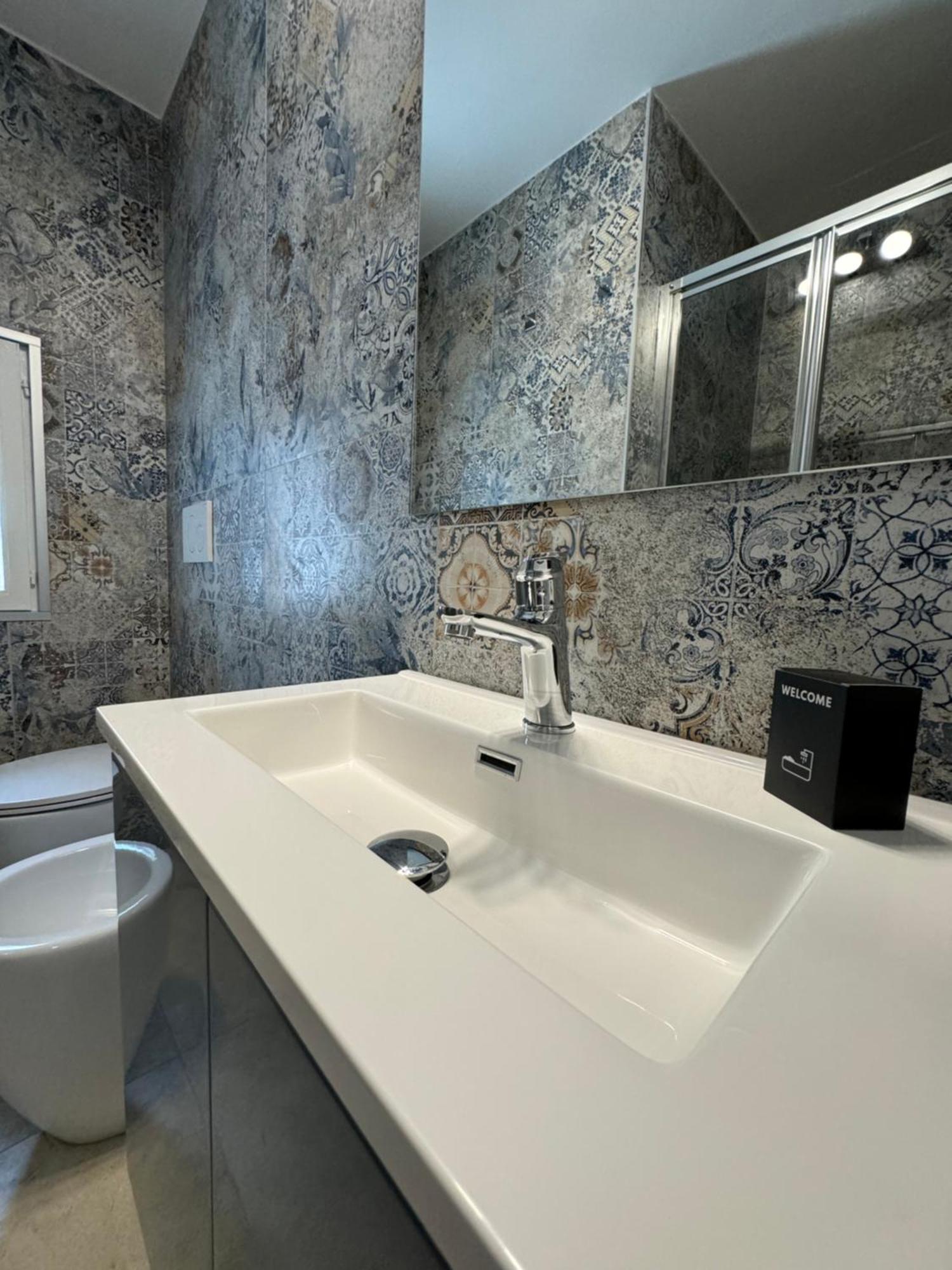 Edo House Anzio - Beachfront - Fronte Mare - Affittacamere Ngoại thất bức ảnh